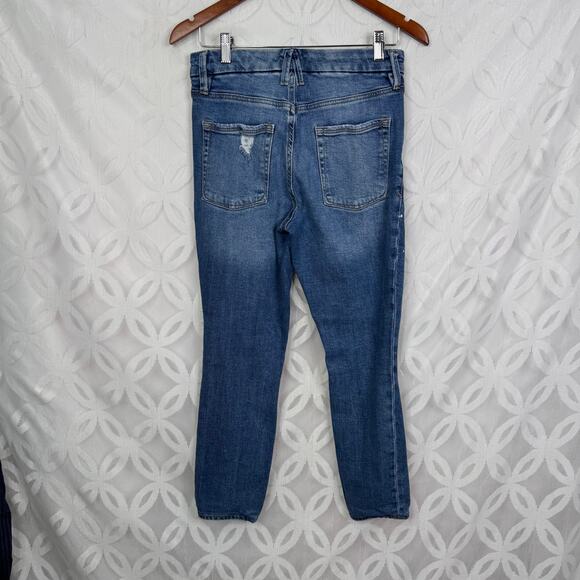 Good American Good Waist Distressed Jeans Size 4 in Indigo144 - Picture 7 of 11
